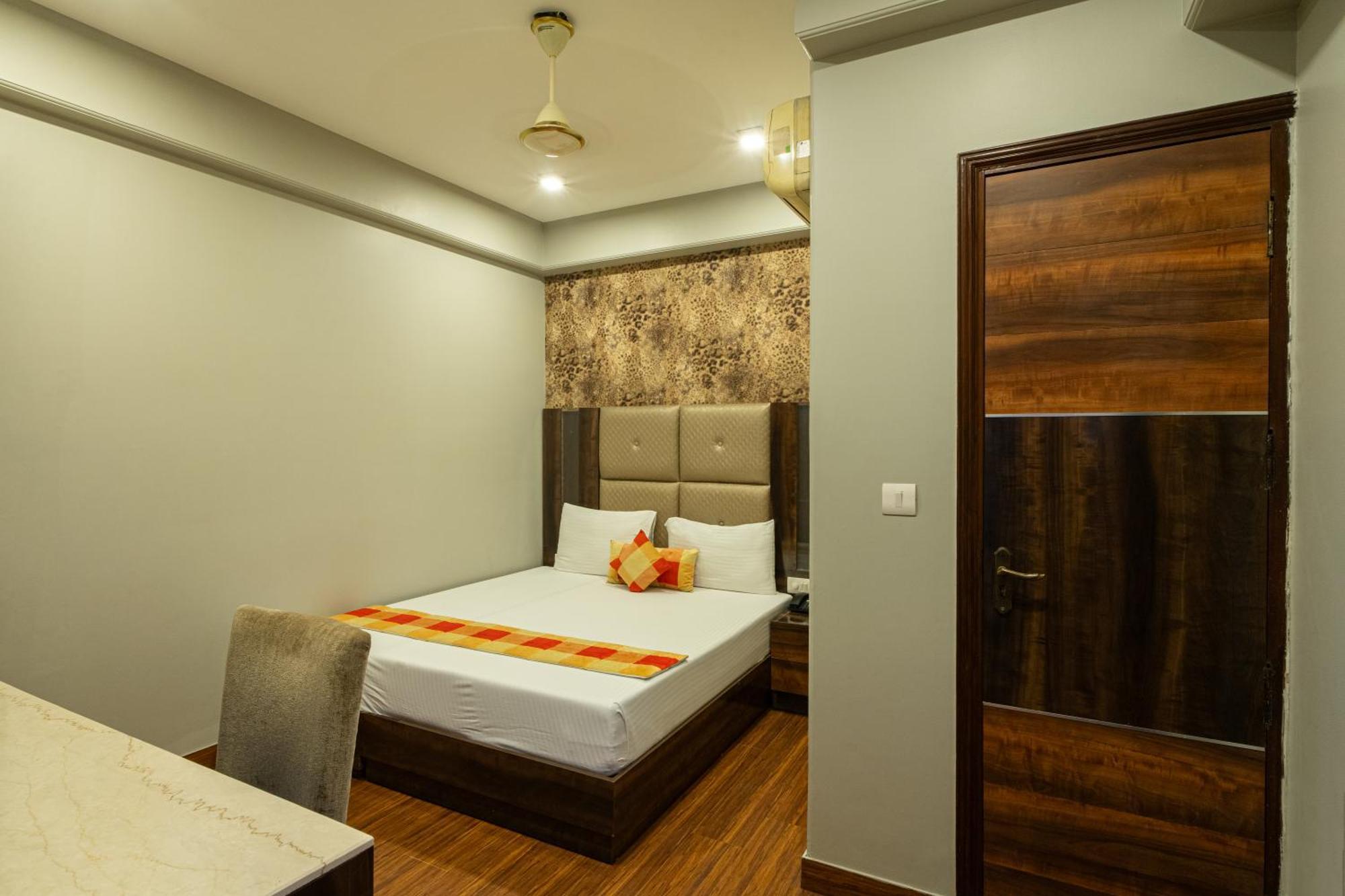 דלהי Hotel Sunstar Grand מראה חיצוני תמונה