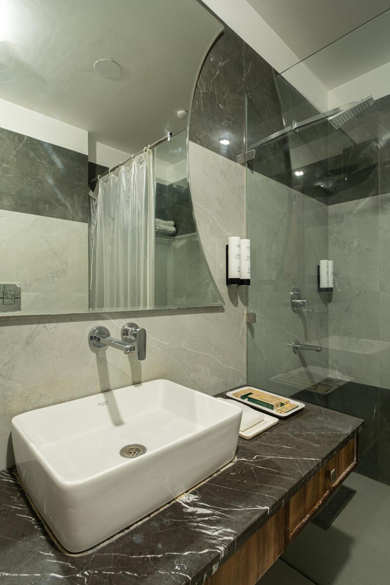 דלהי Hotel Sunstar Grand מראה חיצוני תמונה