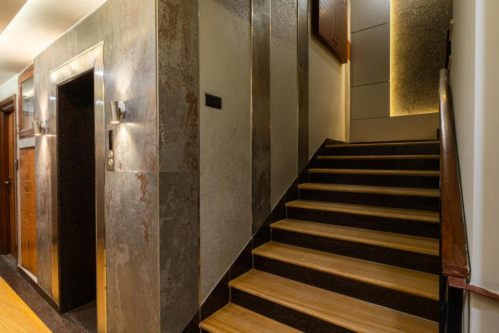דלהי Hotel Sunstar Grand מראה חיצוני תמונה