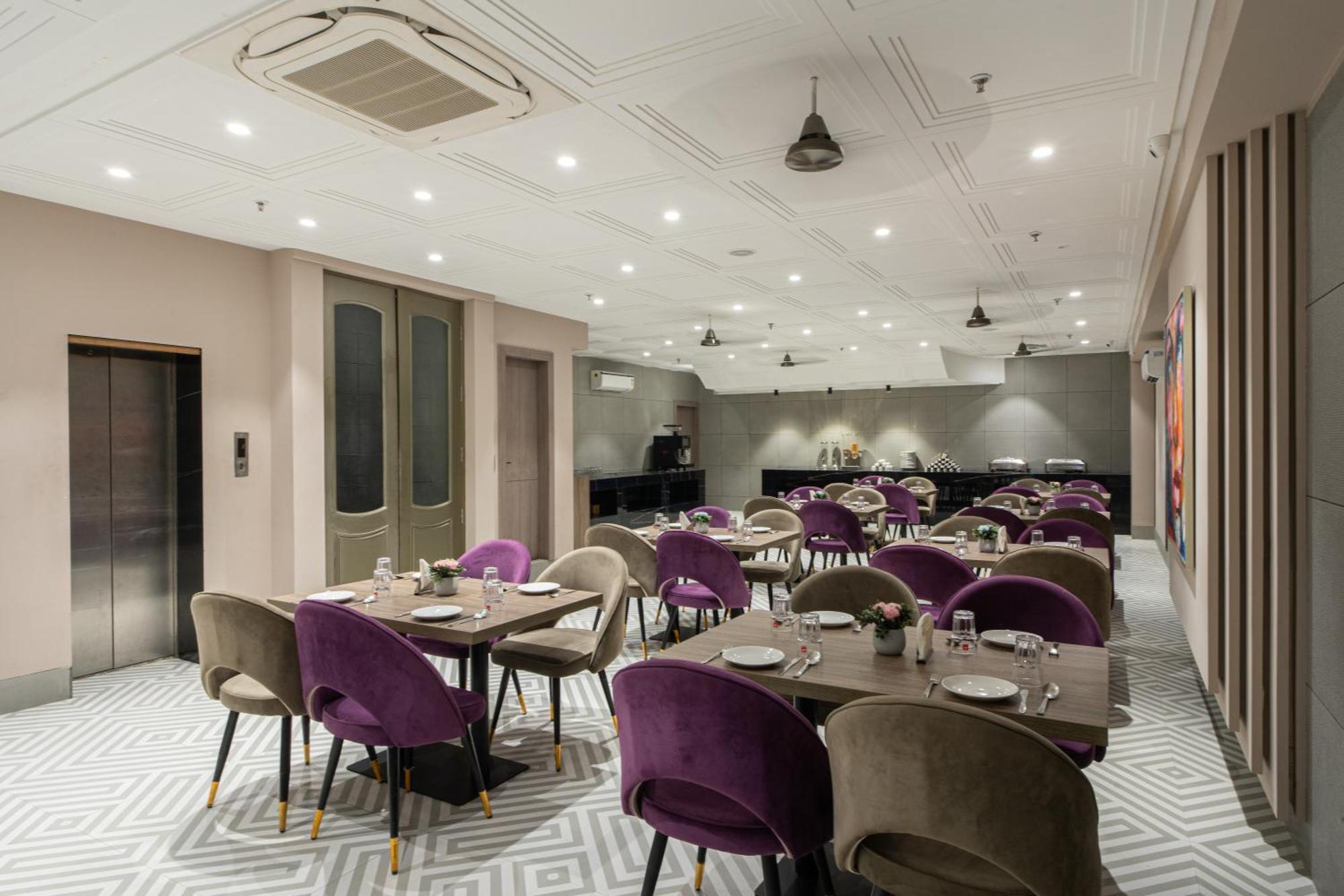 דלהי Hotel Sunstar Grand מראה חיצוני תמונה