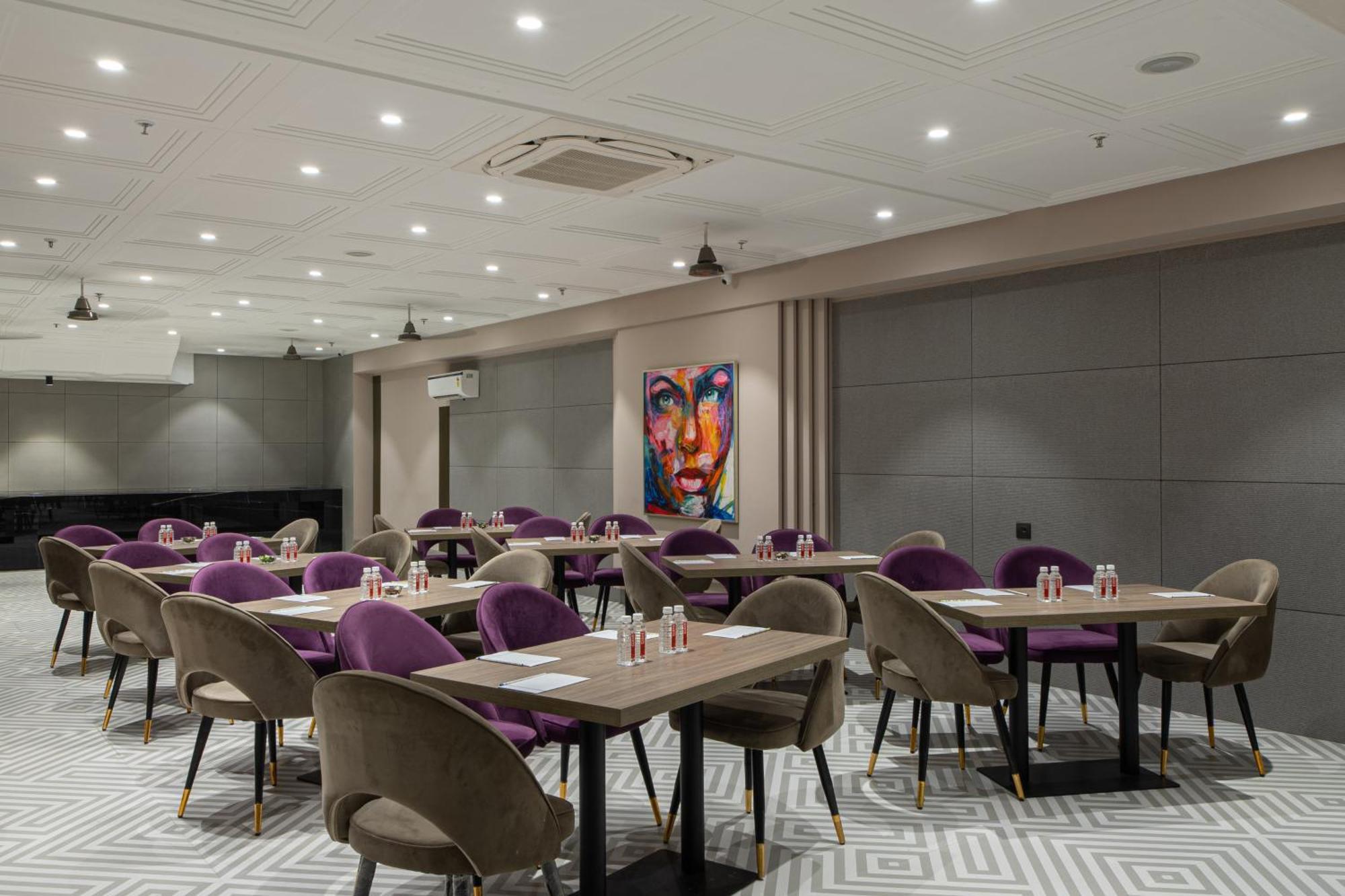 דלהי Hotel Sunstar Grand מראה חיצוני תמונה