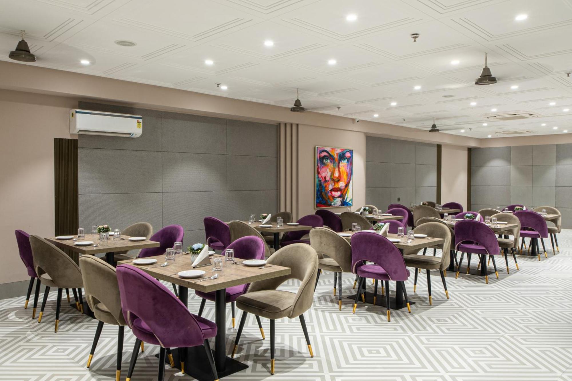 דלהי Hotel Sunstar Grand מראה חיצוני תמונה