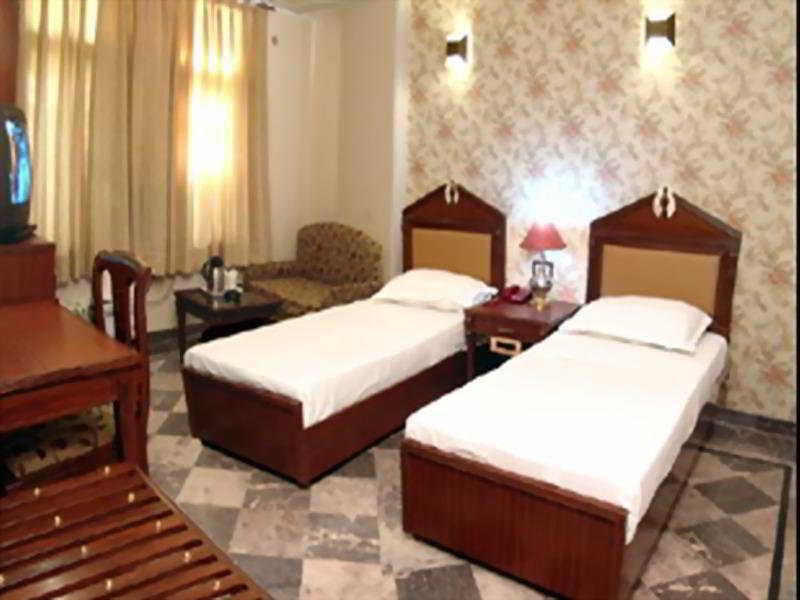 דלהי Hotel Sunstar Grand מראה חיצוני תמונה