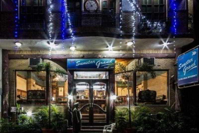 דלהי Hotel Sunstar Grand מראה חיצוני תמונה